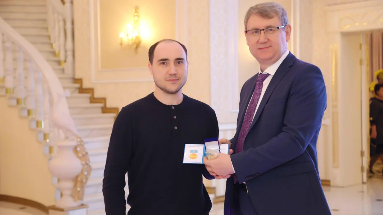 НАГРАЖДЕНИЕ ВРАЧЕЙ АО «ЦКБ» СОВМИНКА МЕДАЛЯМИ И ПОЧЕТНЫМИ ГРАМОТАМИ.